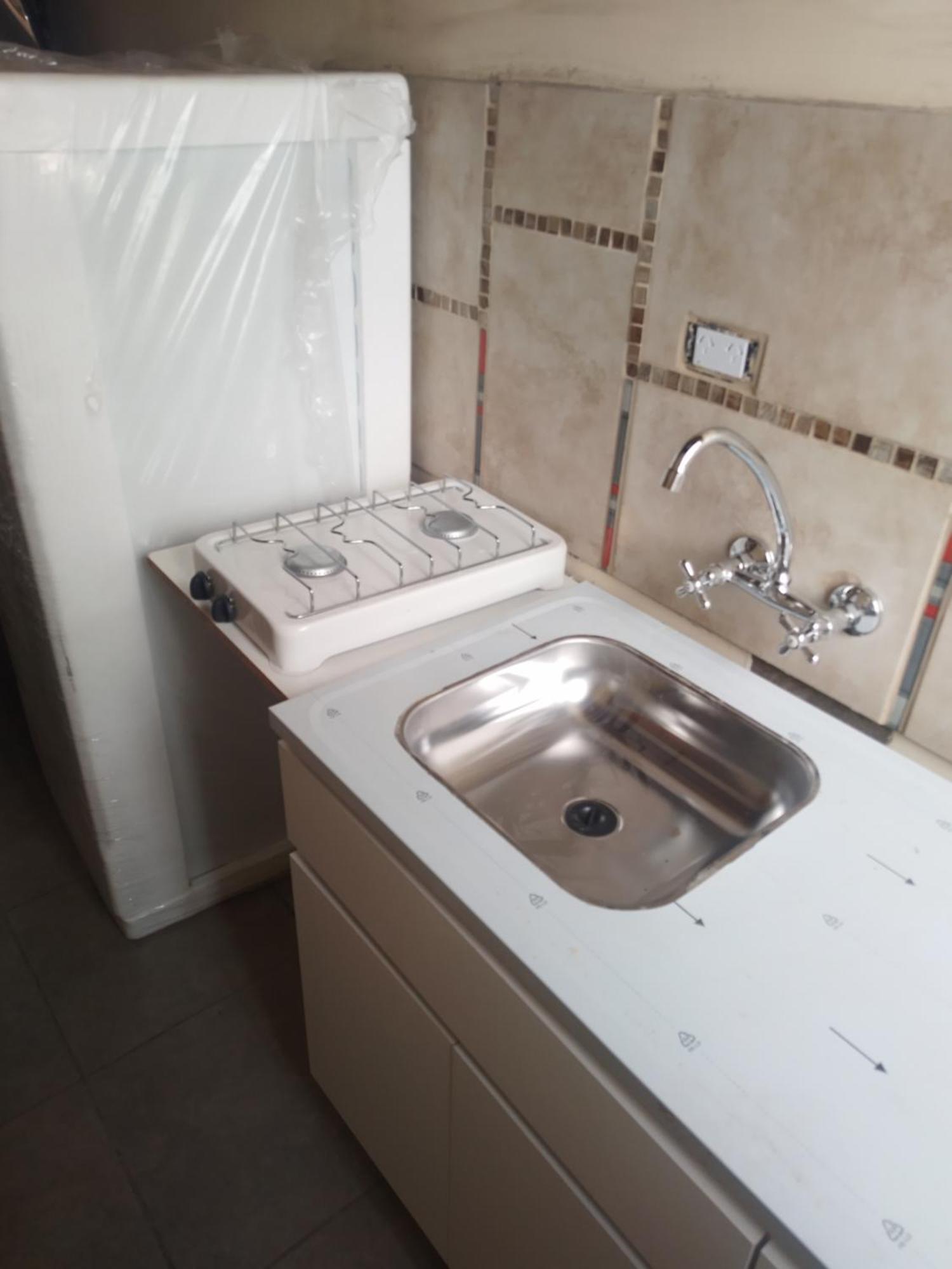 Vc3 Amplia Con Bano Privado - Sin Aire Acondicionado Con Ventiladores - Serena Villa Constitucion