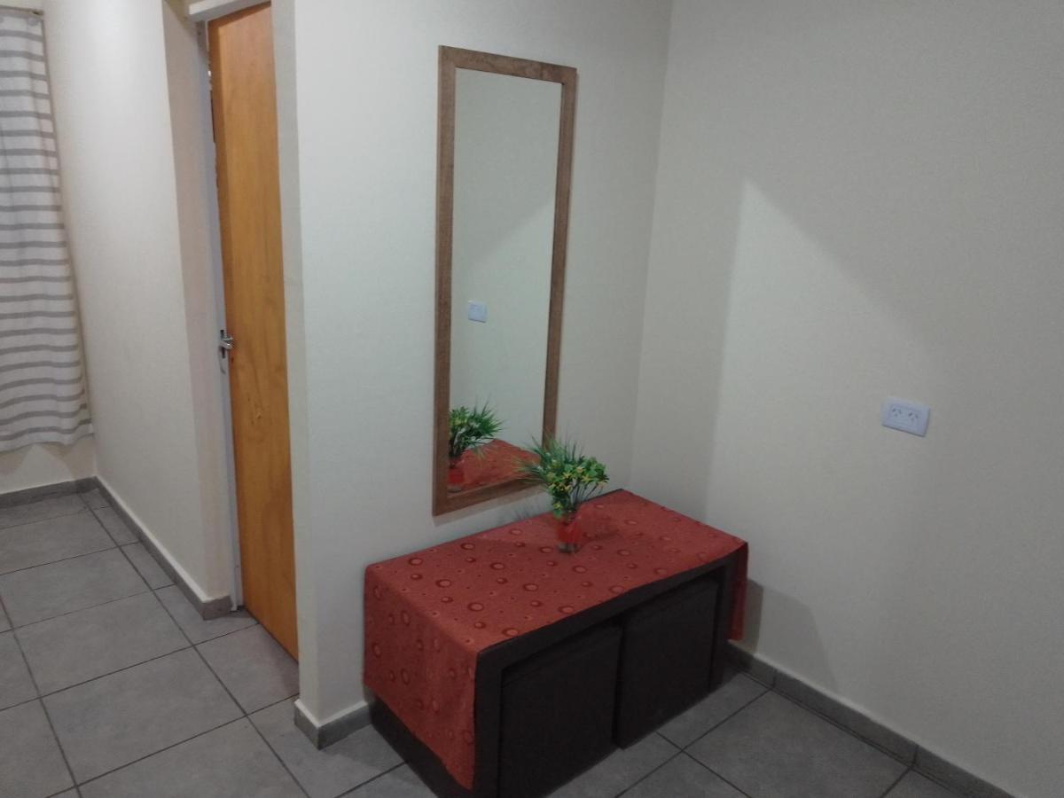 Vc3 Amplia Con Bano Privado - Sin Aire Acondicionado Con Ventiladores - Serena * Villa Constitucion